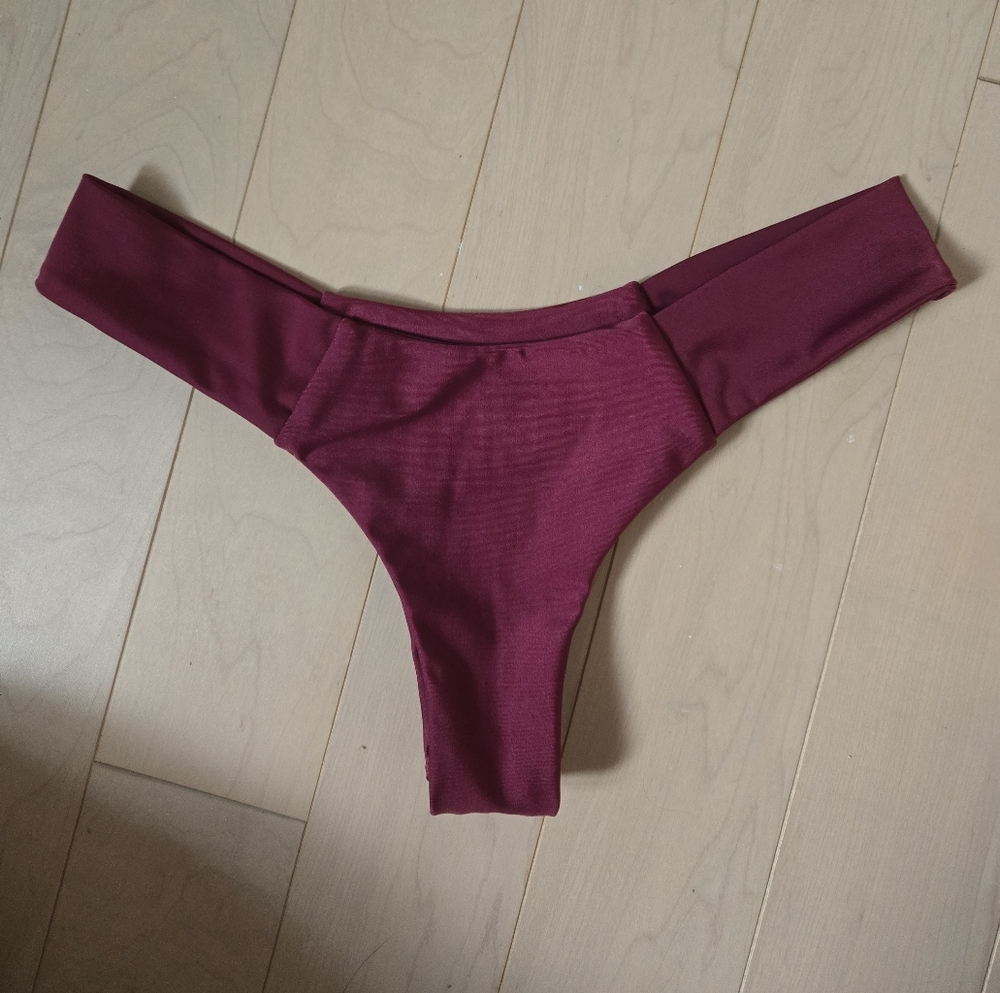 NWOT Bikini Bottoms